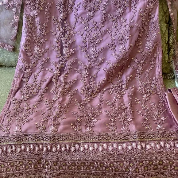 Delisa 3pc Salwar kameez dupatta Embroidered new - Picture 9 of 12
